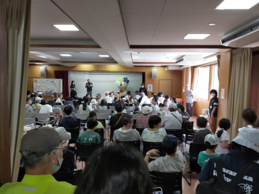 大ホールの舞台のようす